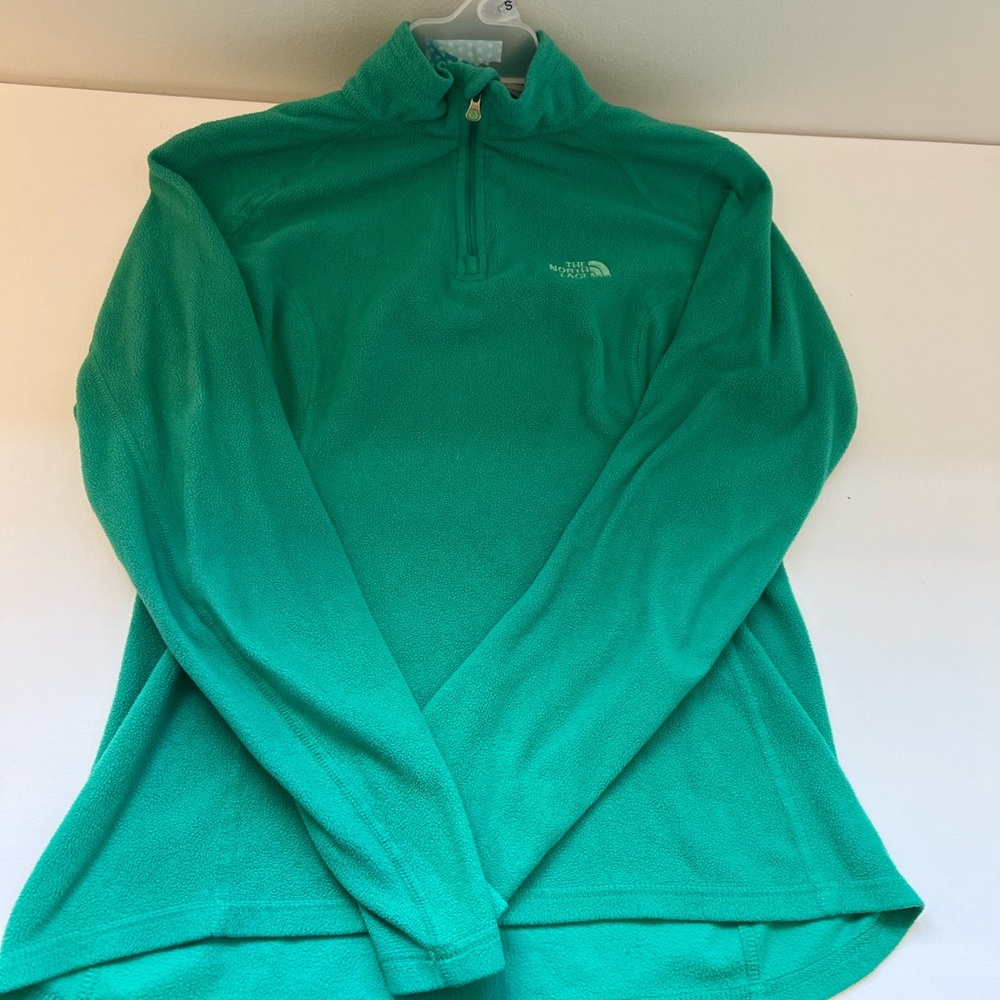 Women’s green quarter zip Patagonia size small